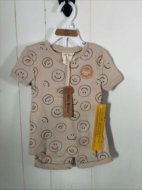 372 - Organic Snug Fit Kids Beige Smiley Short Set - NEW